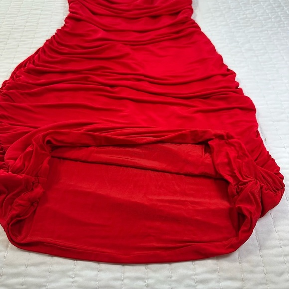 H&M BodyCon Ruched Dress, Red in Size S - Picture 8 of 10